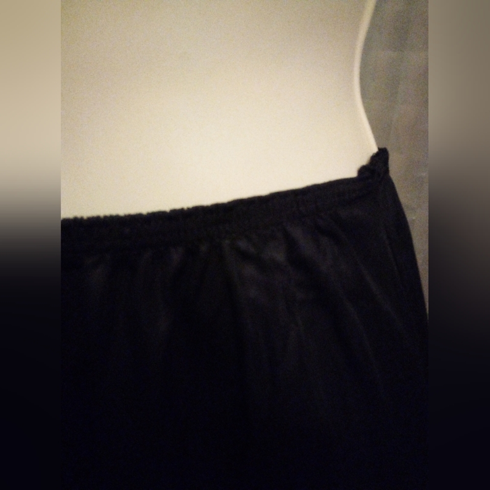 Vintage Full Length Black Slip Size S/M - Picture 6 of 6